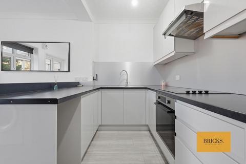 undefined, Stevens Road, Dagenham RM8
