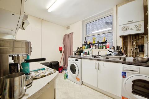 undefined, Sylvan Avenue, London, N22