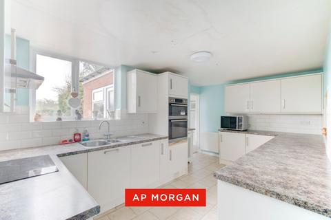 4 bedroom semi-detached house for sale, Dagnell End Road, Bordesley, Redditch, B98