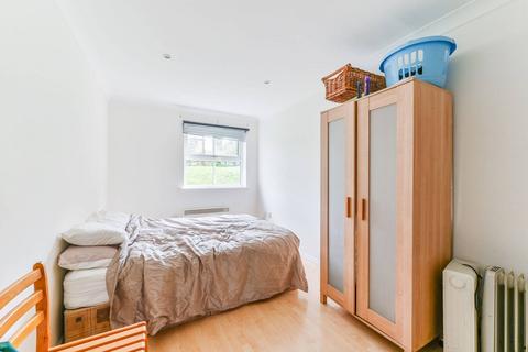 undefined, Sycamore Close, South Croydon, CR2