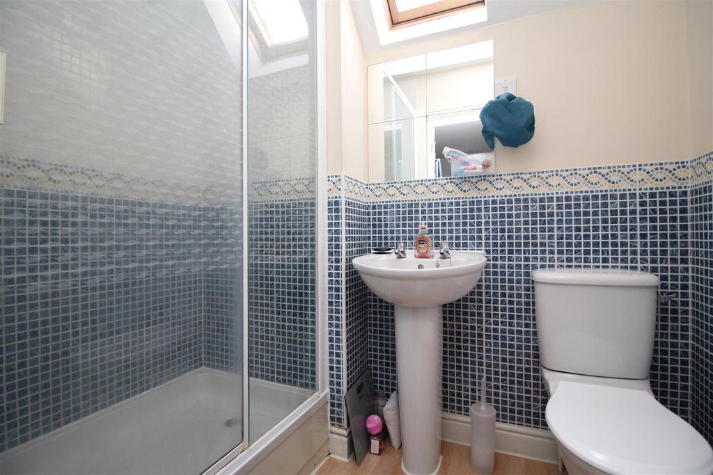 Ensuite.JPG
