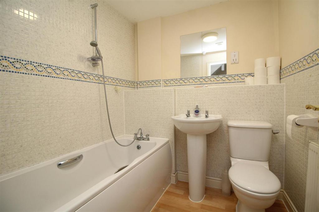 Bathroom.JPG