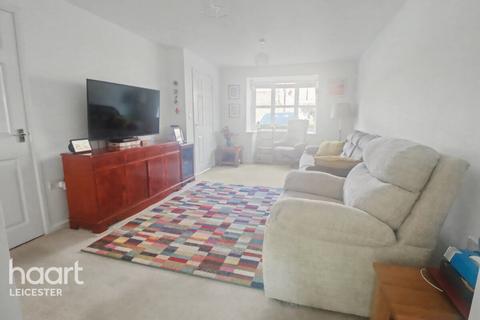 4 bedroom semi-detached house for sale, Masefield Place, LEICESTER