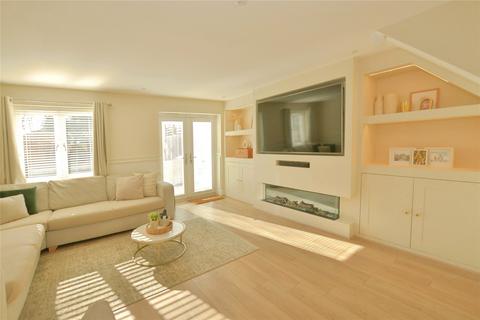 3 bedroom semi-detached house for sale, Ruben Crescent, New Romney, Kent, TN28