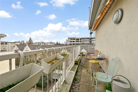2 bedroom apartment for sale, Melliss Avenue, Kew, Surrey, TW9