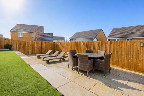 undefined, White Farm, Barry