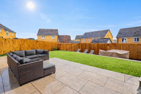 undefined, White Farm, Barry