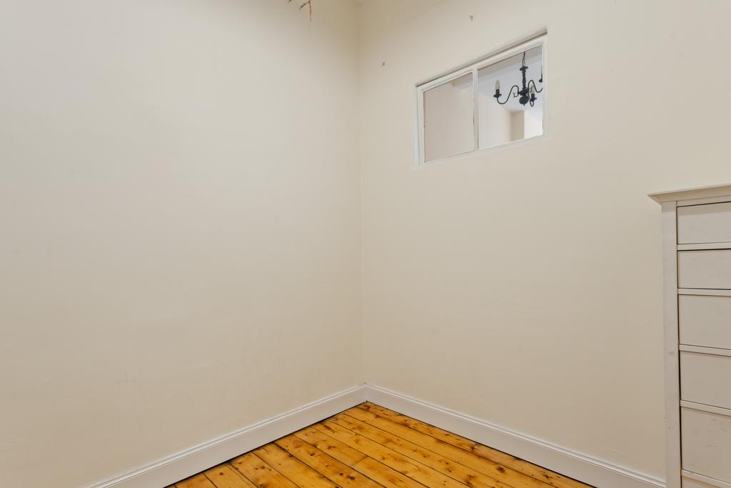 Box Room / Study of 40 (Flat 7) Warrender Park...