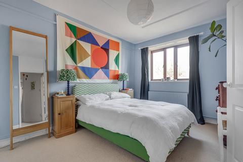 2 bedroom maisonette for sale, Balls Pond Road, Islington, London, N1