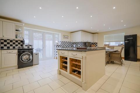 5 bedroom detached house for sale, Seascape, Horton, Swansea