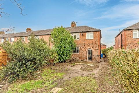 3 bedroom end of terrace house for sale, Chorley Road, SALE