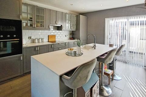 3 bedroom semi-detached house for sale, Chislehurst Avenue, Lancashire FY4