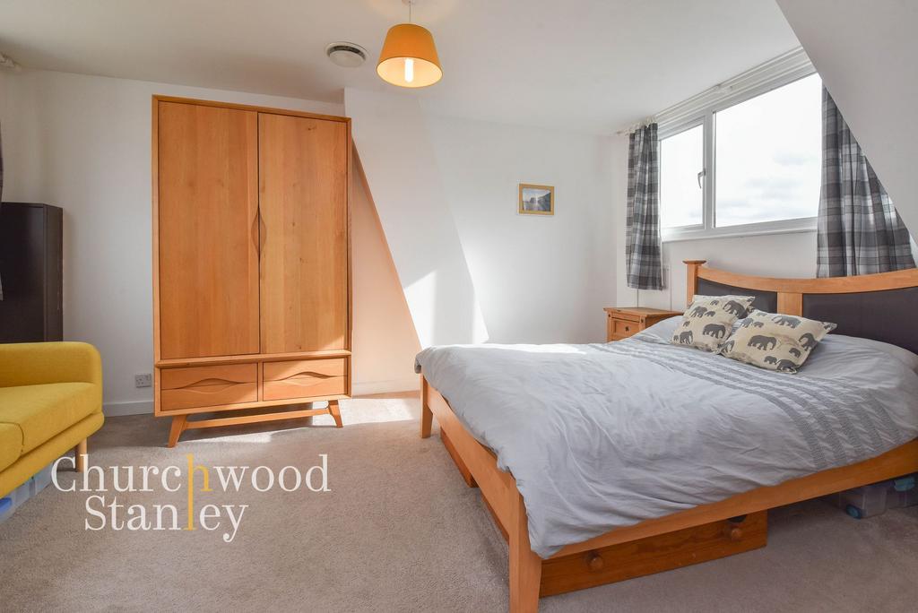 Second bedroom