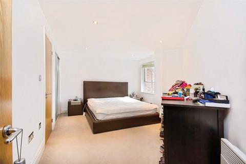 2 bedroom flat for sale, Royal Quarter, Seven Kings Way, Kingston upon Thames, KT2