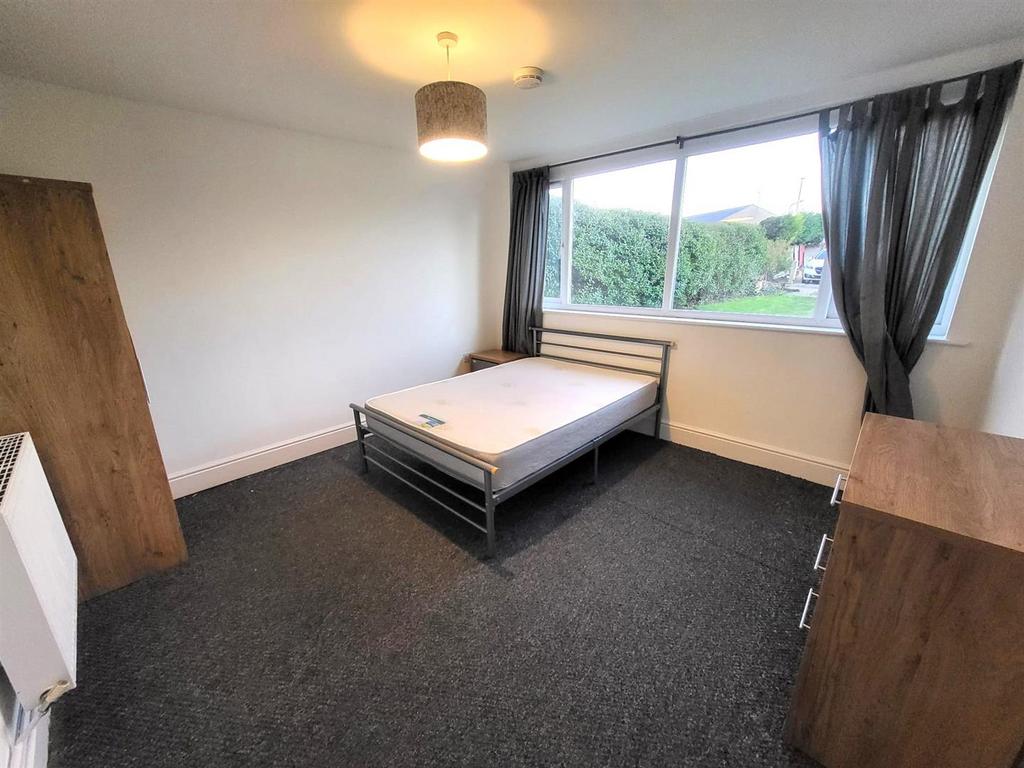 Room Pic 1