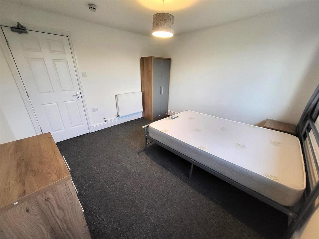 Room Pic 3