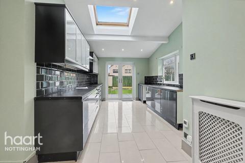 3 bedroom semi-detached house for sale, Doncaster Avenue, Nottingham