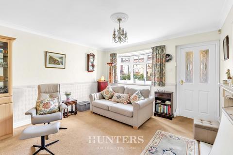 2 bedroom semi-detached house for sale, Broad Street, Middleton, Manchester, M24
