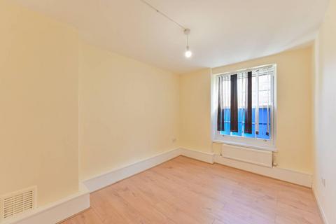 1 bedroom flat to rent, Clayton Street, Oval, London, SE11