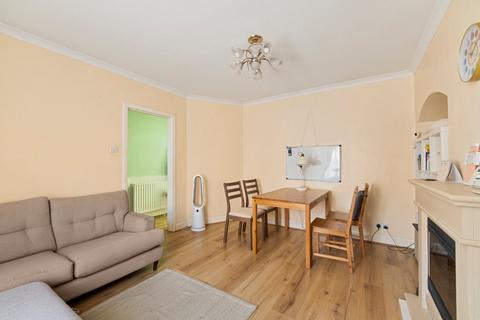 2 bedroom terraced house for sale, Winchcombe Road, Surrey SM5
