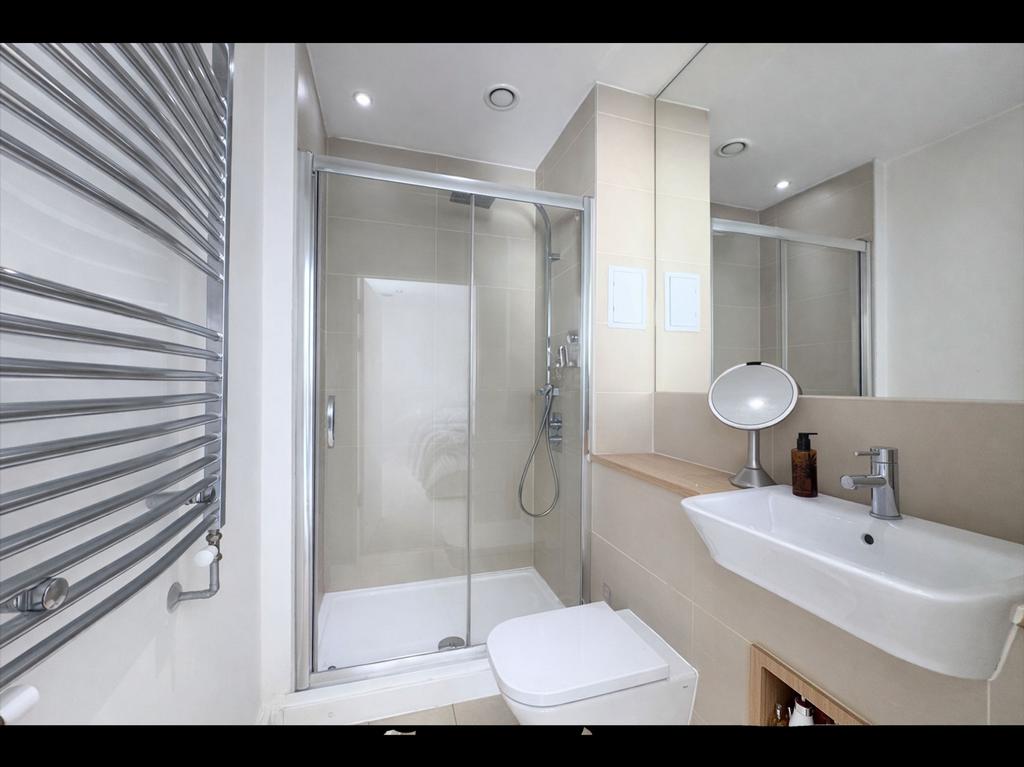 En-suite shower room