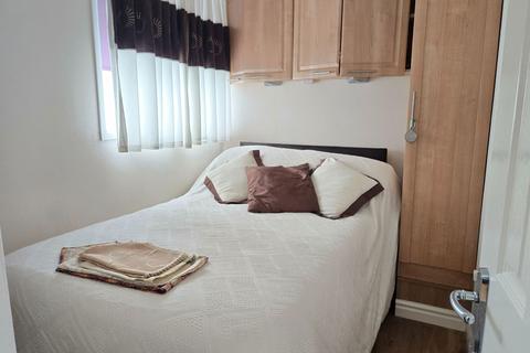 2 bedroom chalet for sale, St. Leonards Drive, Skegness PE24