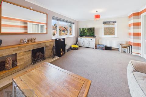 4 bedroom detached house for sale, Hill House Close, Turners Hill
