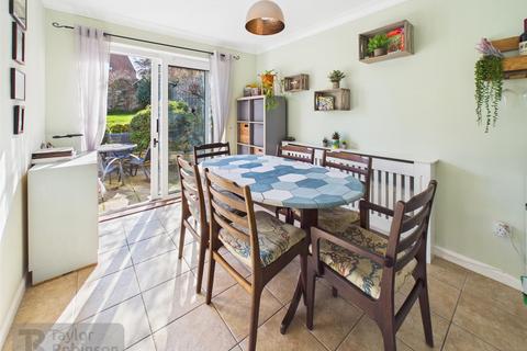 4 bedroom detached house for sale, Hill House Close, Turners Hill