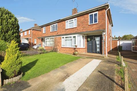 3 bedroom semi-detached house for sale, Briar Way, Peterborough