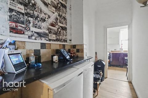 2 bedroom flat for sale, Meredith Road, Clacton-On-Sea