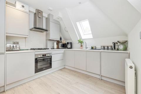 1 bedroom flat for sale, Melbourne Road, Bushey