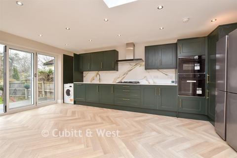 4 bedroom semi-detached house for sale, Cobham Road, Fetcham KT22