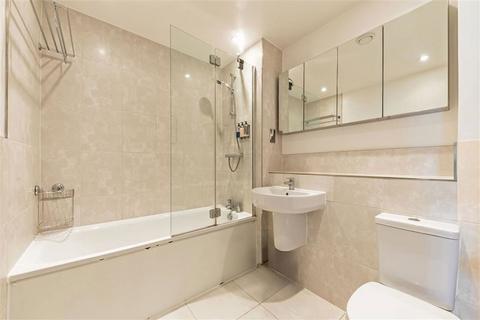1 bedroom flat to rent, Enterprise Way, London SW18