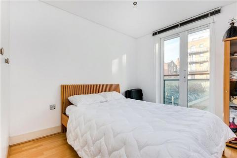2 bedroom flat to rent, Owen Street, London EC1V