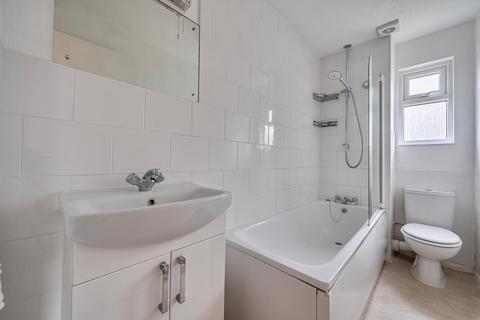 undefined, Elder Close, Surrey GU4