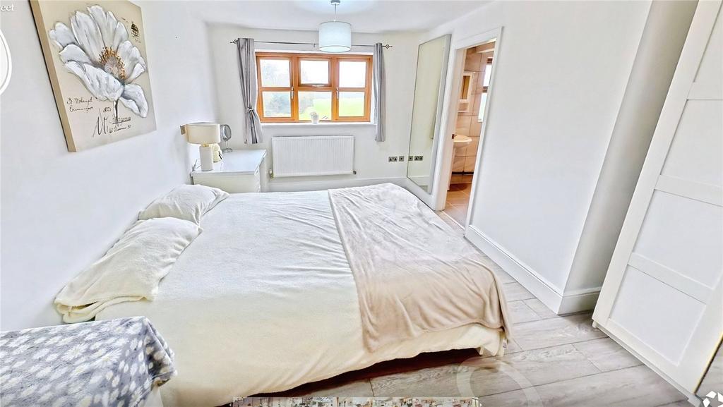Mster Bedroom