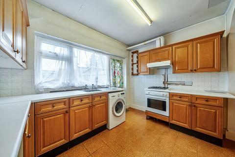 3 bedroom terraced house for sale, Broadway Gardens, Mitcham CR4