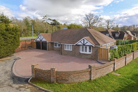 4 bedroom bungalow for sale, Castle Dene, Maidstone ME14