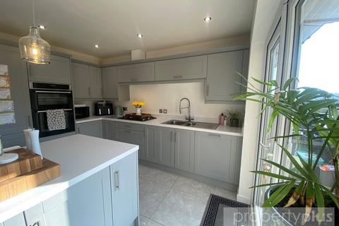 2 bedroom end of terrace house for sale, Taff Terrace, Tonypandy, Rhondda Cynon Taff, CF40