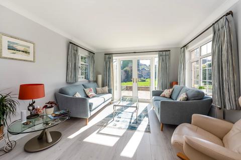 undefined, Barnfield Road, Petersfield, Hampshire