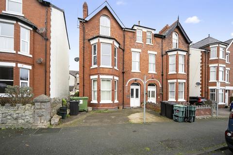 4 bedroom bungalow for sale, Hawarden Road, Colwyn Bay, LL29