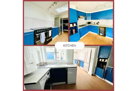 4 bedroom bungalow for sale, Hawarden Road, Colwyn Bay, LL29