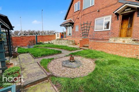 4 bedroom detached house for sale, Hill Crest, Skellow, Doncaster