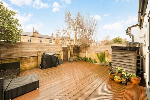 2 bedroom flat for sale, Delamere Road, London SW20