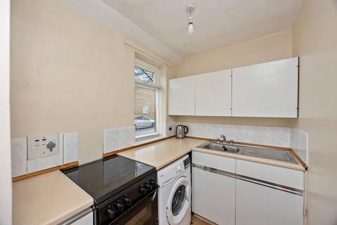 undefined, Siskin Close, Horsham, RH12