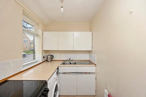 undefined, Siskin Close, Horsham, RH12