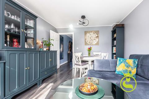 2 bedroom end of terrace house for sale, Cedar Way, Poole BH12