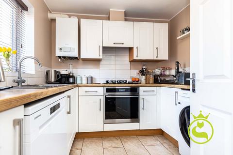2 bedroom end of terrace house for sale, Cedar Way, Poole BH12
