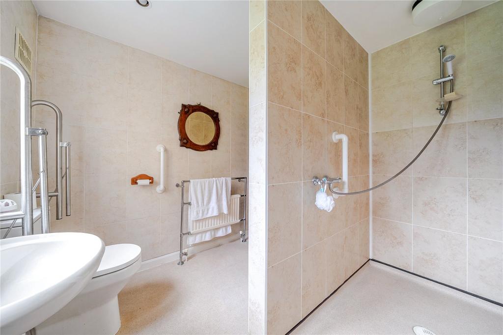 Ensuite