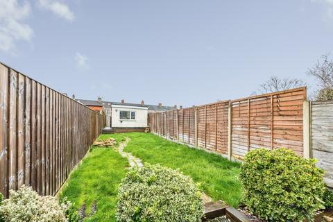 2 bedroom terraced house for sale, Linslade Street, SWINDON, Wiltshire, SN2